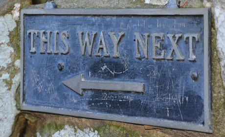 This way next sign