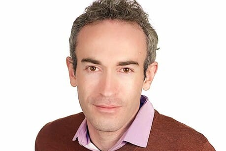 Quartz launches Essentials to boost reader engagement with explainer cards