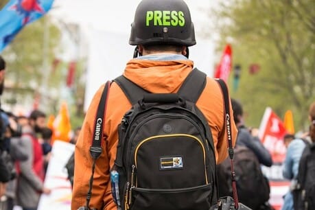 Headlines Network releases guide for covering traumatic breaking news