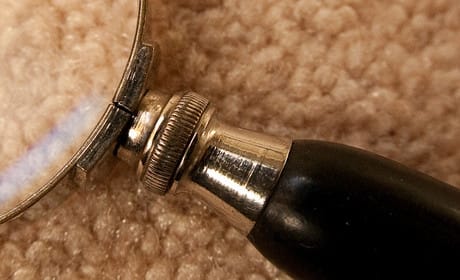 Verification tips for both the source and the content